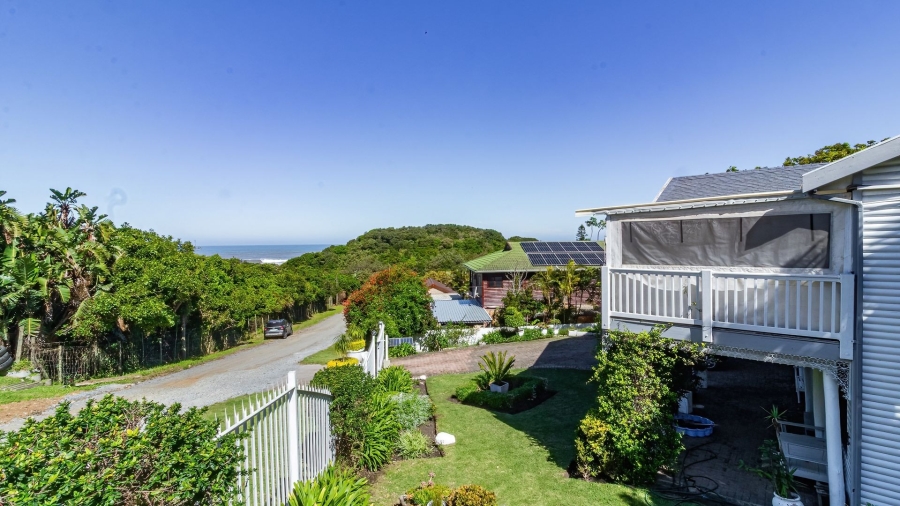 3 Bedroom Property for Sale in Sunrise On Sea Eastern Cape